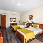 Colmeia Hotel 3*