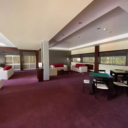 Szálloda Colmeia Monte Real