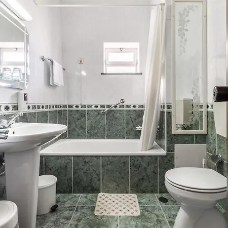 Otel Colmeia Monte Real