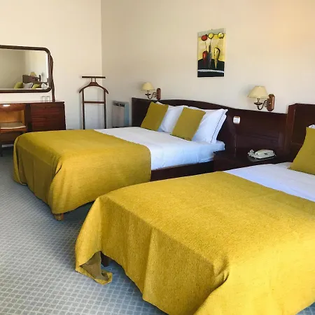 Colmeia Otel Monte Real
