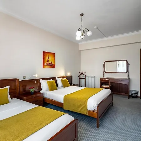 Colmeia Hotel 3*