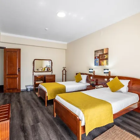 Colmeia Отель 3*