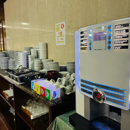 Отель Colmeia 3*