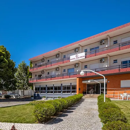 Colmeia Szálloda Monte Real