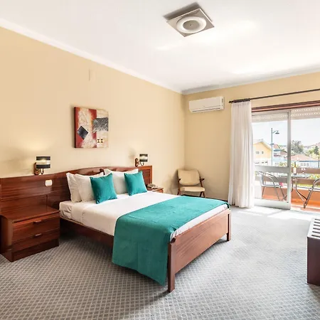 Colmeia Szálloda Monte Real