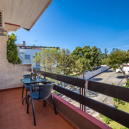 Colmeia Otel Monte Real