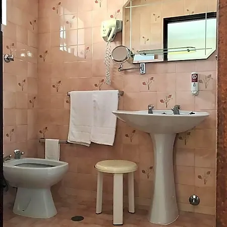 Hotel Colmeia Monte Real