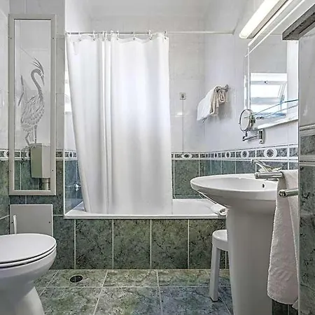 Colmeia Hotel Monte Real