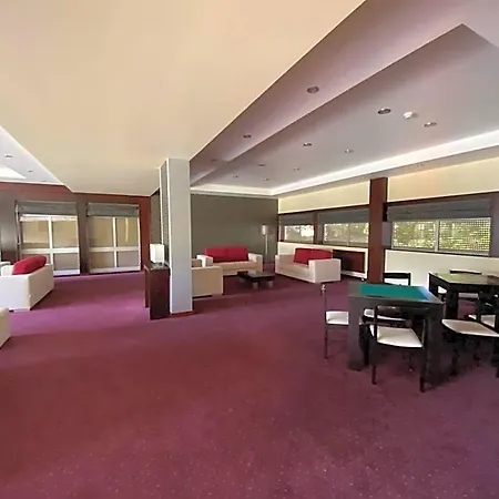 Colmeia Hotel Monte Real