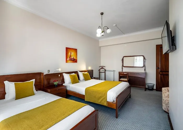 Colmeia Отель 3*