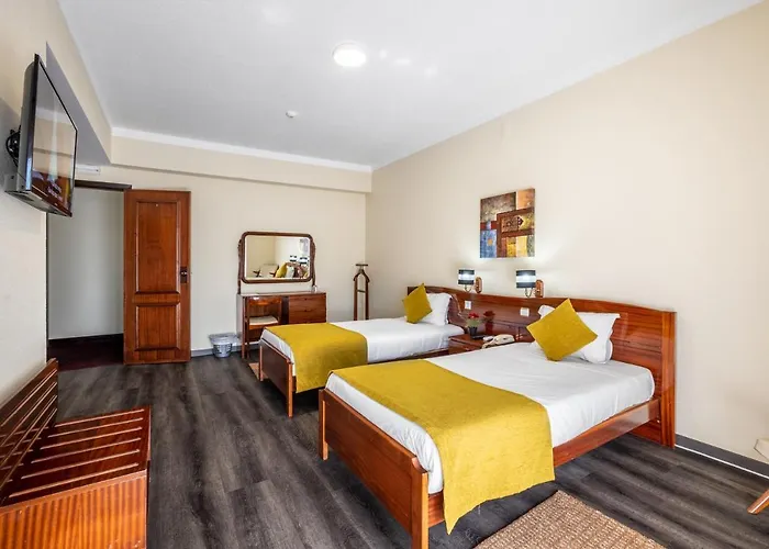 Colmeia Отель 3*