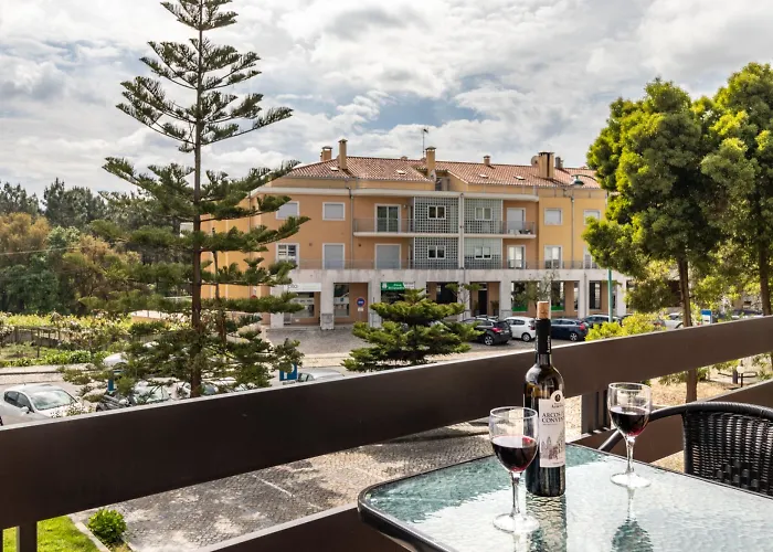 Colmeia 3* Монте-Реал