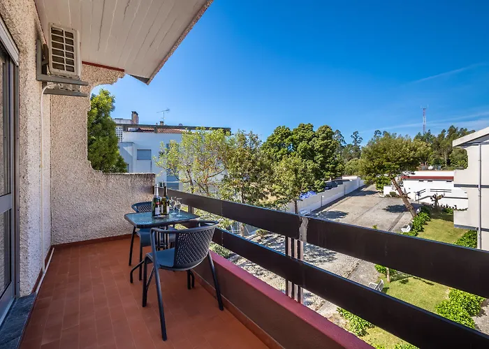 Colmeia Отель Монте-Реал